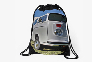 Classic cars on drawstring bags